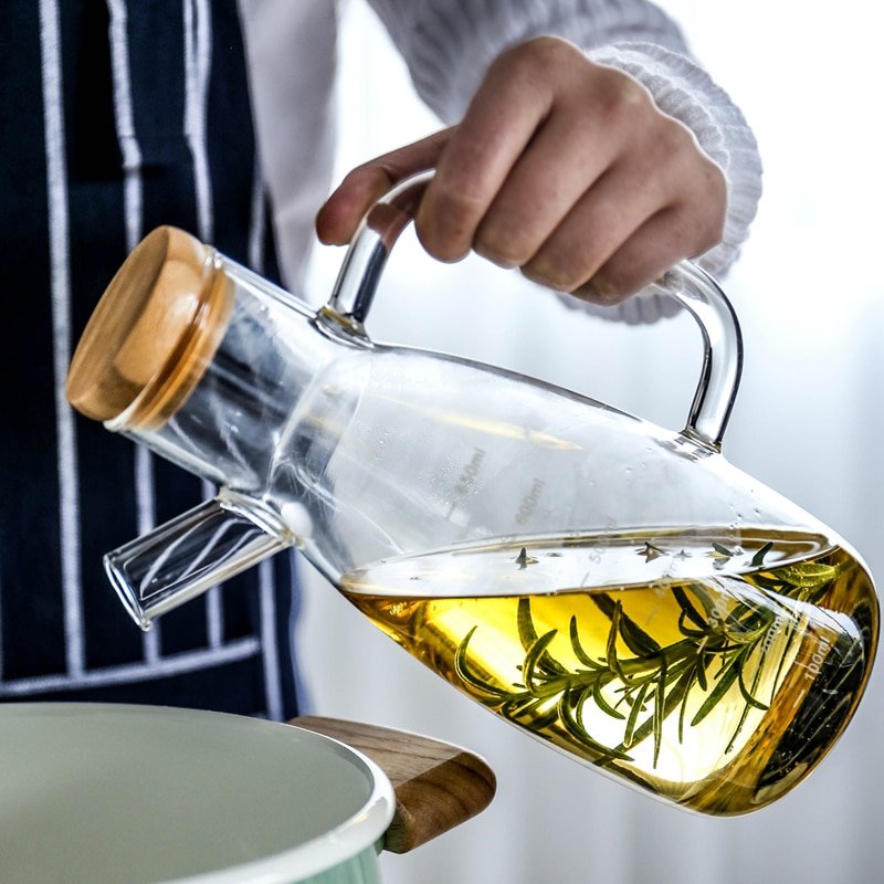 Transparent Glass Oil Bottle With Handle Scale Kitchen Size : 580 ml / 19.6 oz|700 ml / 23.6 oz 